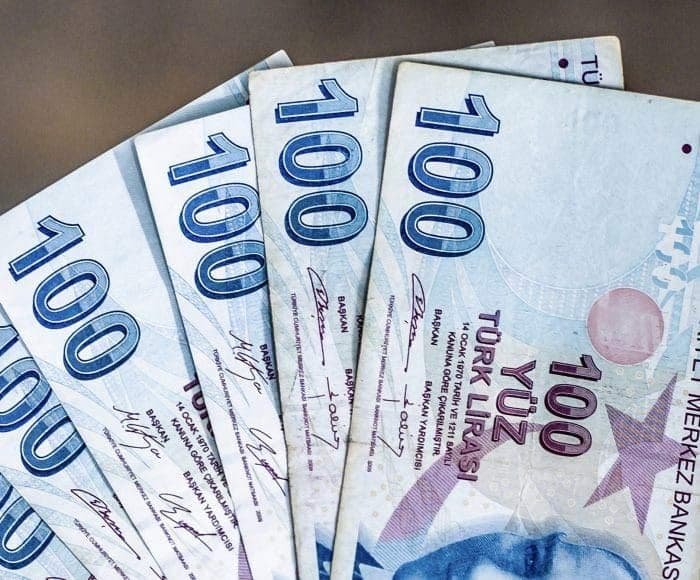 kredi ödemeleri; kredi ödemesinin gecikmesi; kredi gecikme faizi; kredi borcu ödenmediğinde kefilin sorumluluğu;