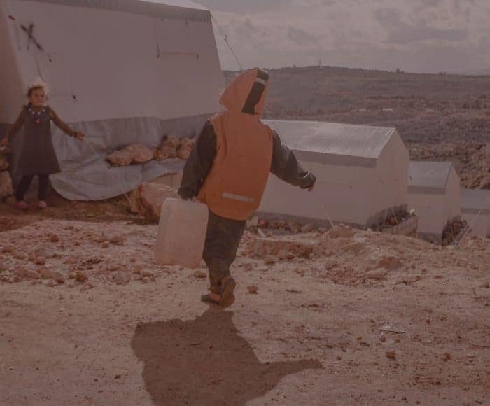 insani ikamet izni; insani ikamet başvurusu; ikamet izni başvurusu reddi; ikamet izninin iptal edilmesi; insani ikamet izni nasıl alınır; çocuk; çadır; yaşam koşulları;