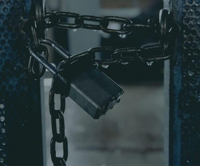 ticareti usulsüz terk etme; ticareti terk etme suçu; terk etme cezası; usulüne uygun ticareti terk etme; ticareti usulsüz terk etme davası;