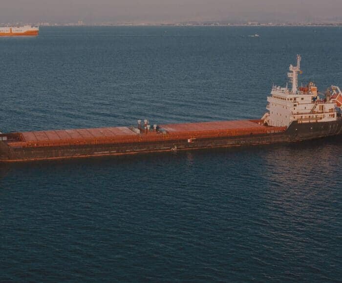 gemi ipoteği nasıl son bulur; hangi durumlarda gemi ipoteği sona erer; mahkeme kararı ile ipoteğin sonra ermesi; geminin icra yoluyla satışı; gemi ipoteği; ambarlı gemi; yük gemisi;