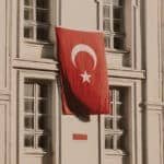 Yetkili Makam Kararı ile Türk Vatandaşlığının Kazanılması