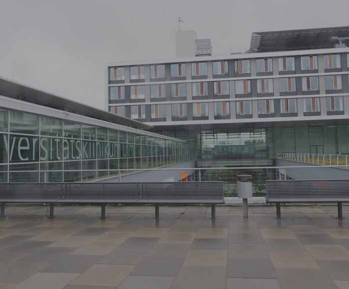 üniversite hastanesi binası